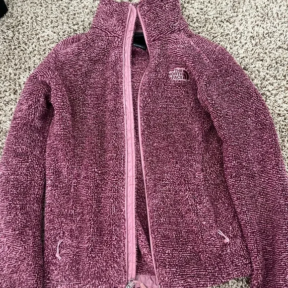 North Face mauve fuzzy jacket - Picture 2 of 6